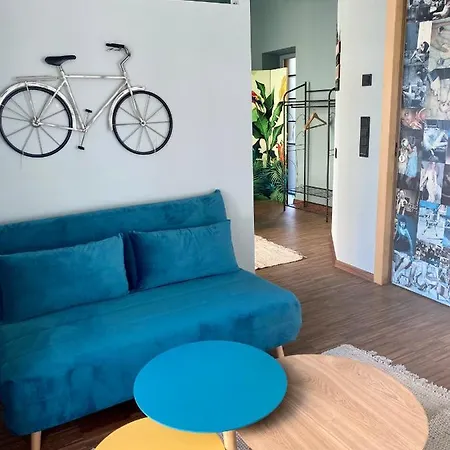 Sleep & Go -meran Easy Staying Hostel *