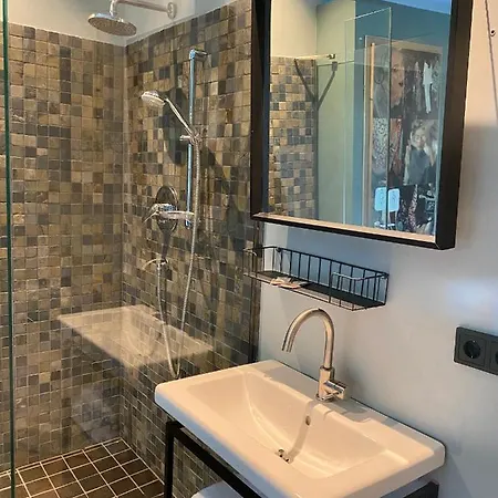 Sleep & Go -meran Easy Staying 호스텔